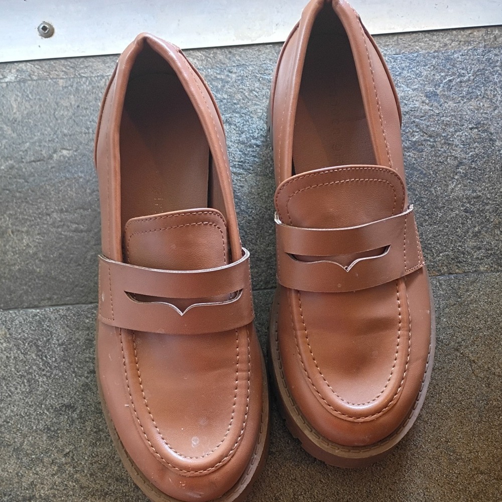 Unbranded Lug Sole Penny Loafers Women Size 9 Brown Good Chunky Platform Slip On
